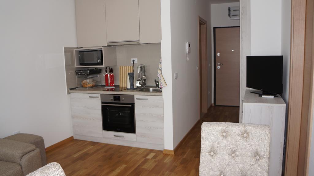 Apartments Lora Bokeljske Brigade Budva Exterior photo
